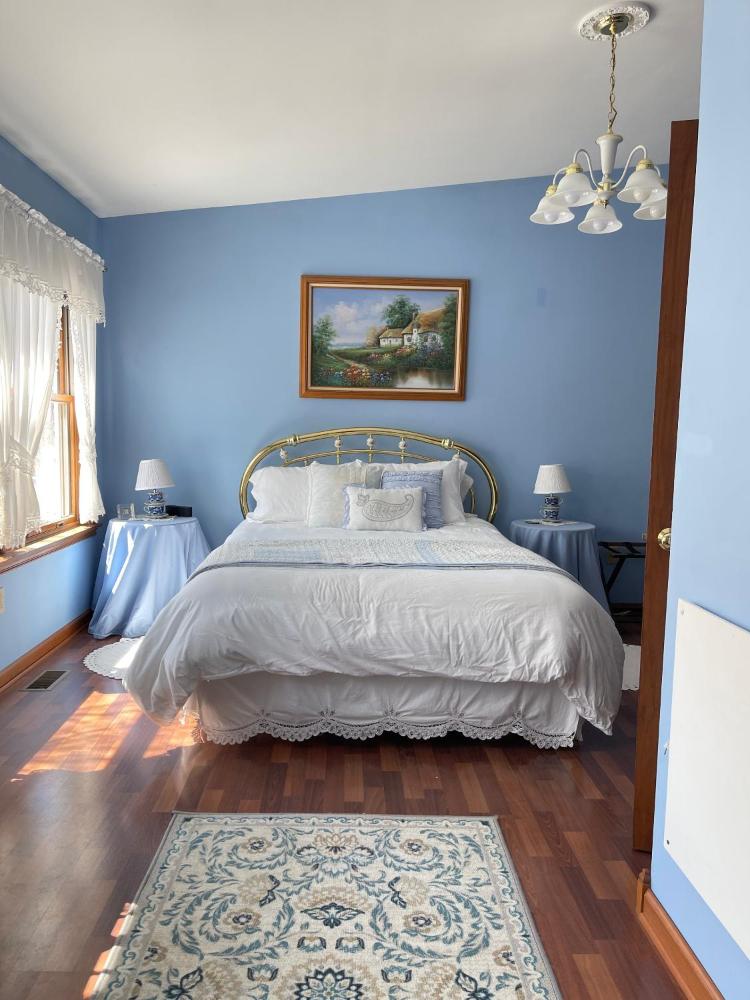 Double Room with Private Bathroom interior
